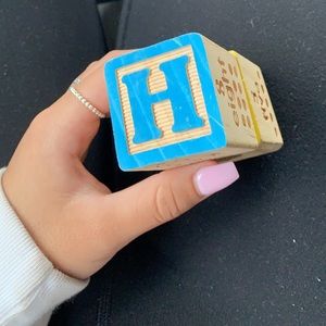 Meet your Posher, Ana